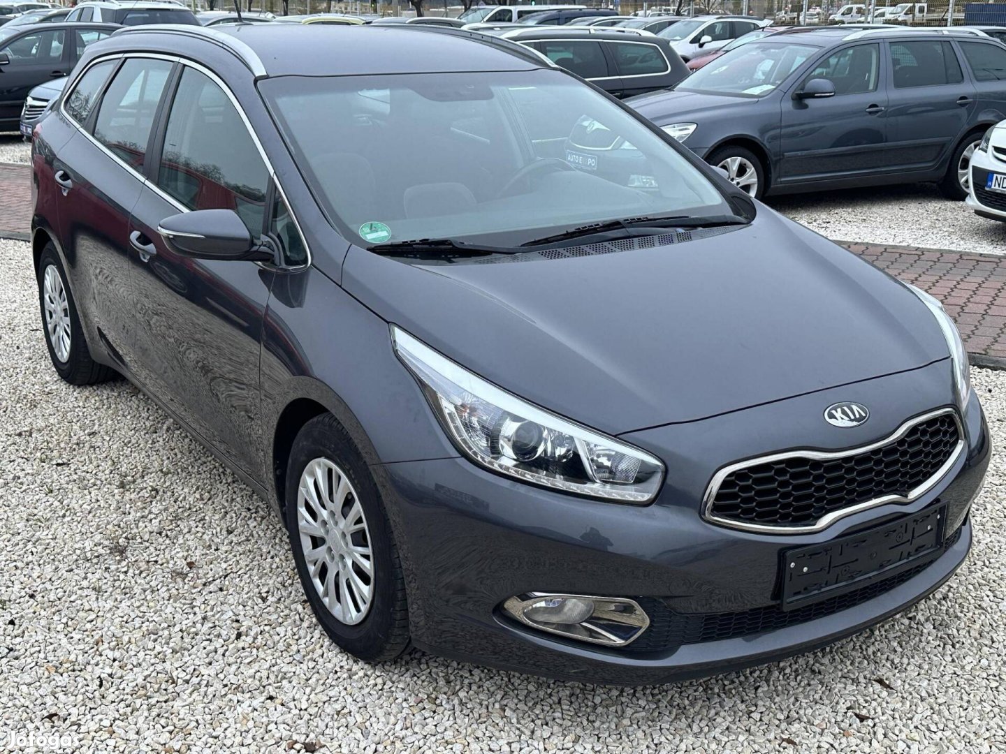 KIA CEE'D SW 1.6 GDI FIFA Prémium Navigáció.Kam...