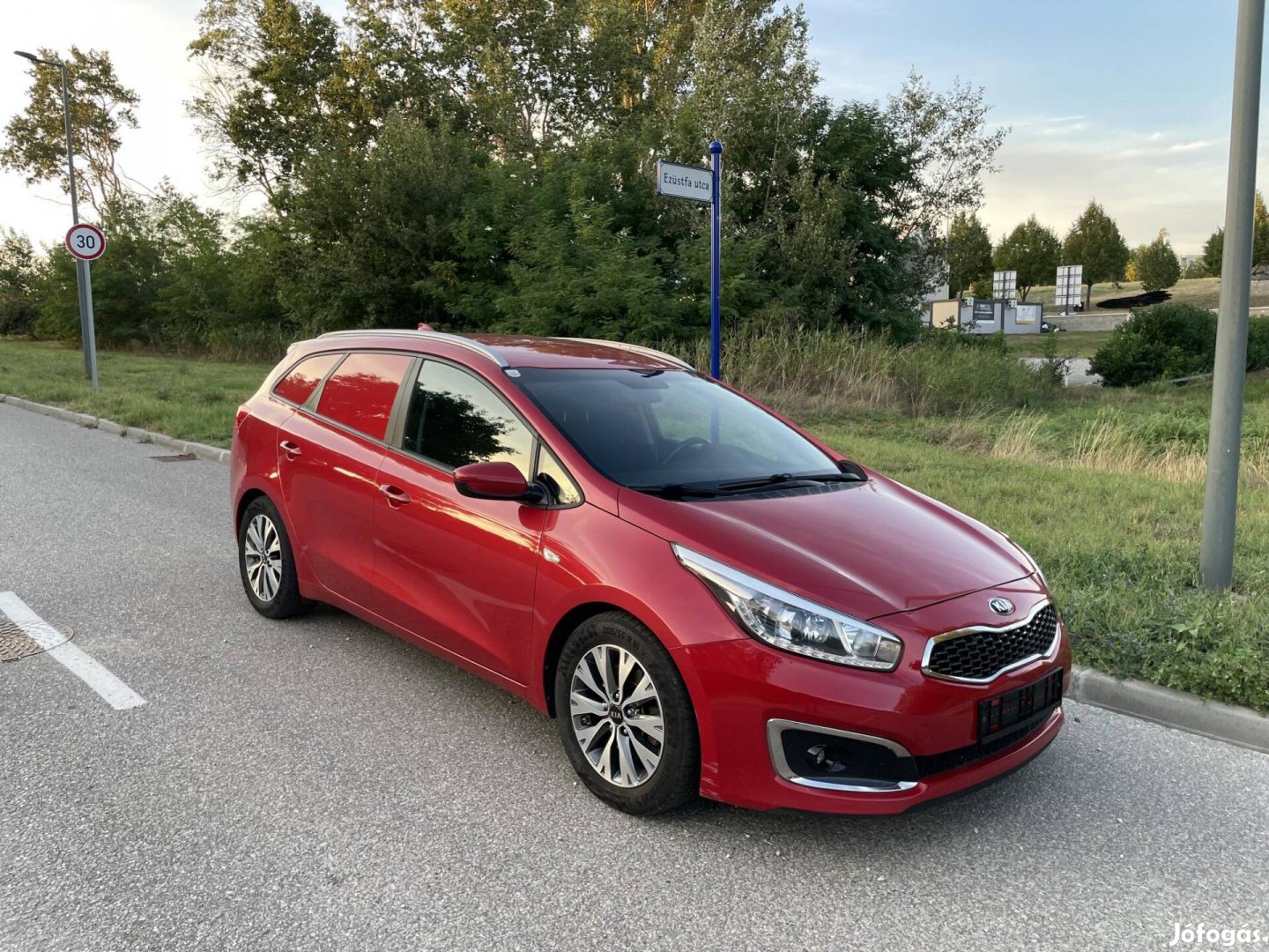 KIA CEE'D .....