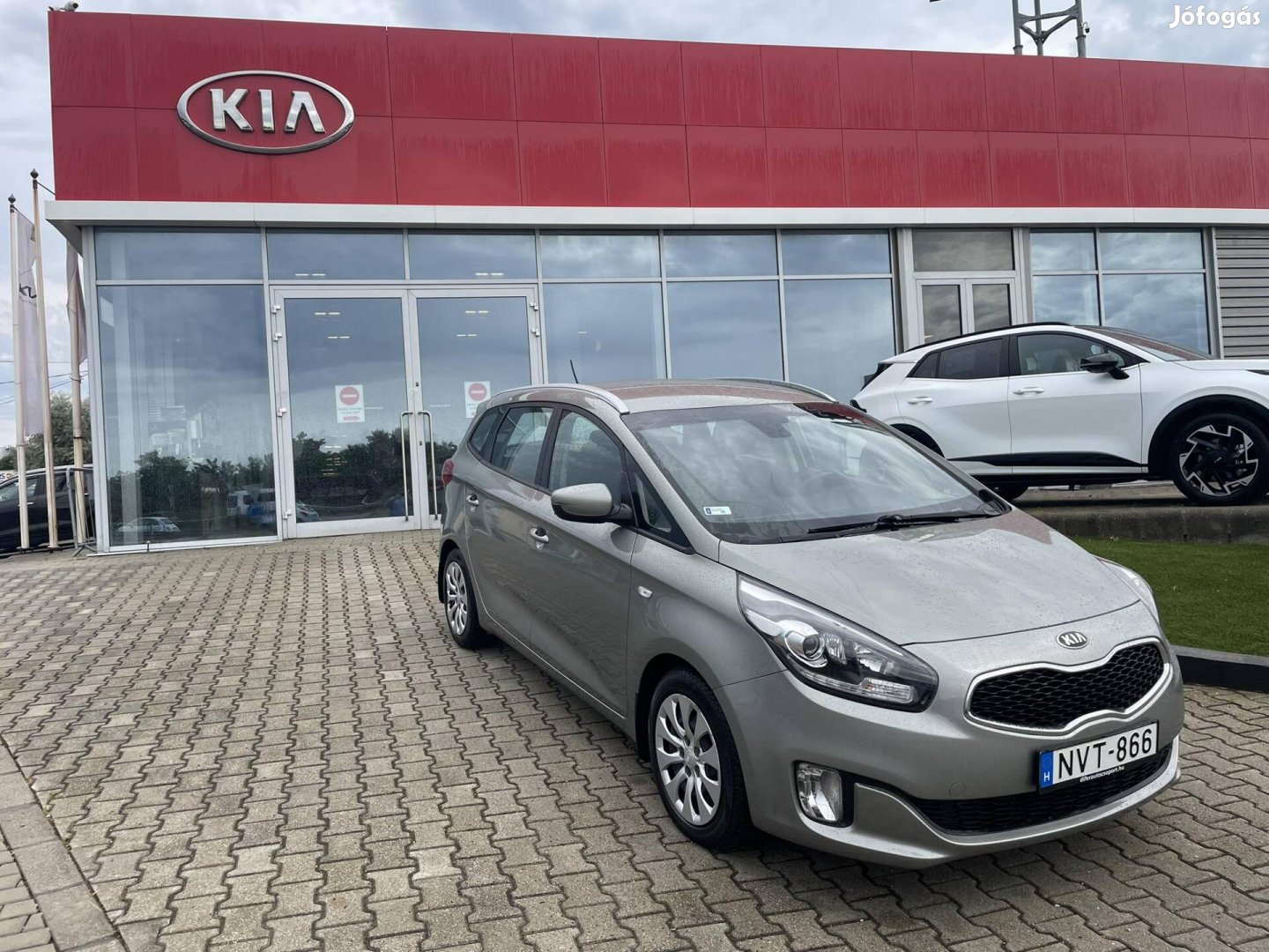 KIA Carens 1.6 GDI LX