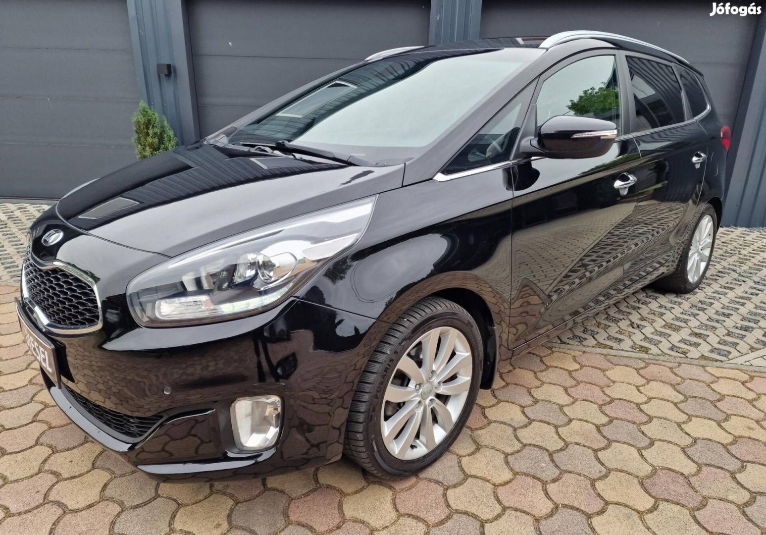 KIA Carens 1.7 CRDI LX Nagyon Szép Ébenfekete....