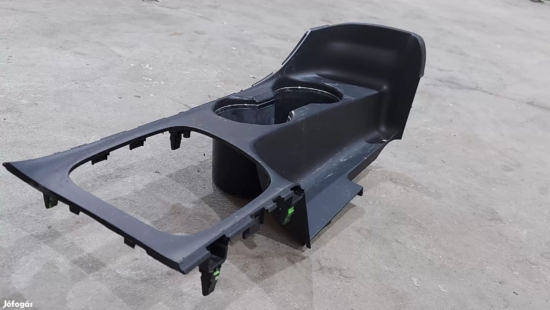 KIA Ceed Ceed 12- Középkonzol középbox pohártartó pohár