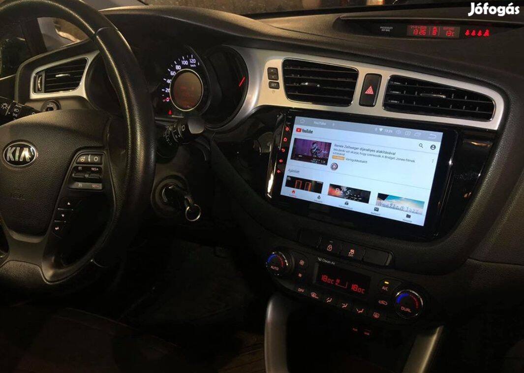 KIA Ceed Carplay Multimédia Android GPS Rádió Tolatókamerával