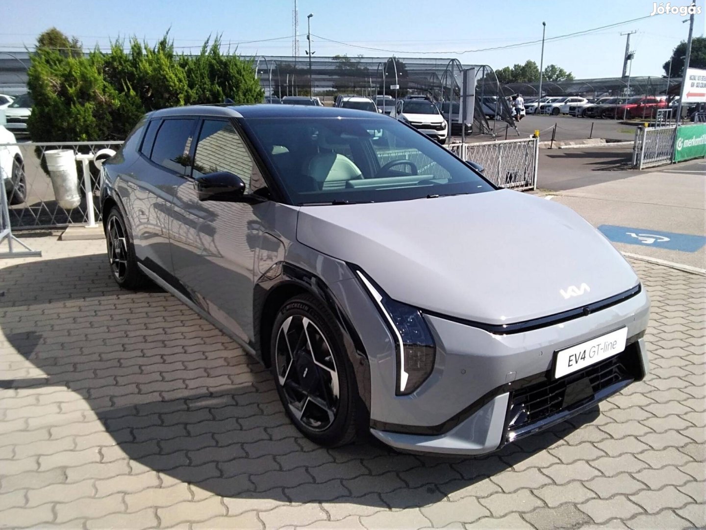 KIA EV4 Earth PLUS+Dwp. 81.4 KW. Több Színben S...
