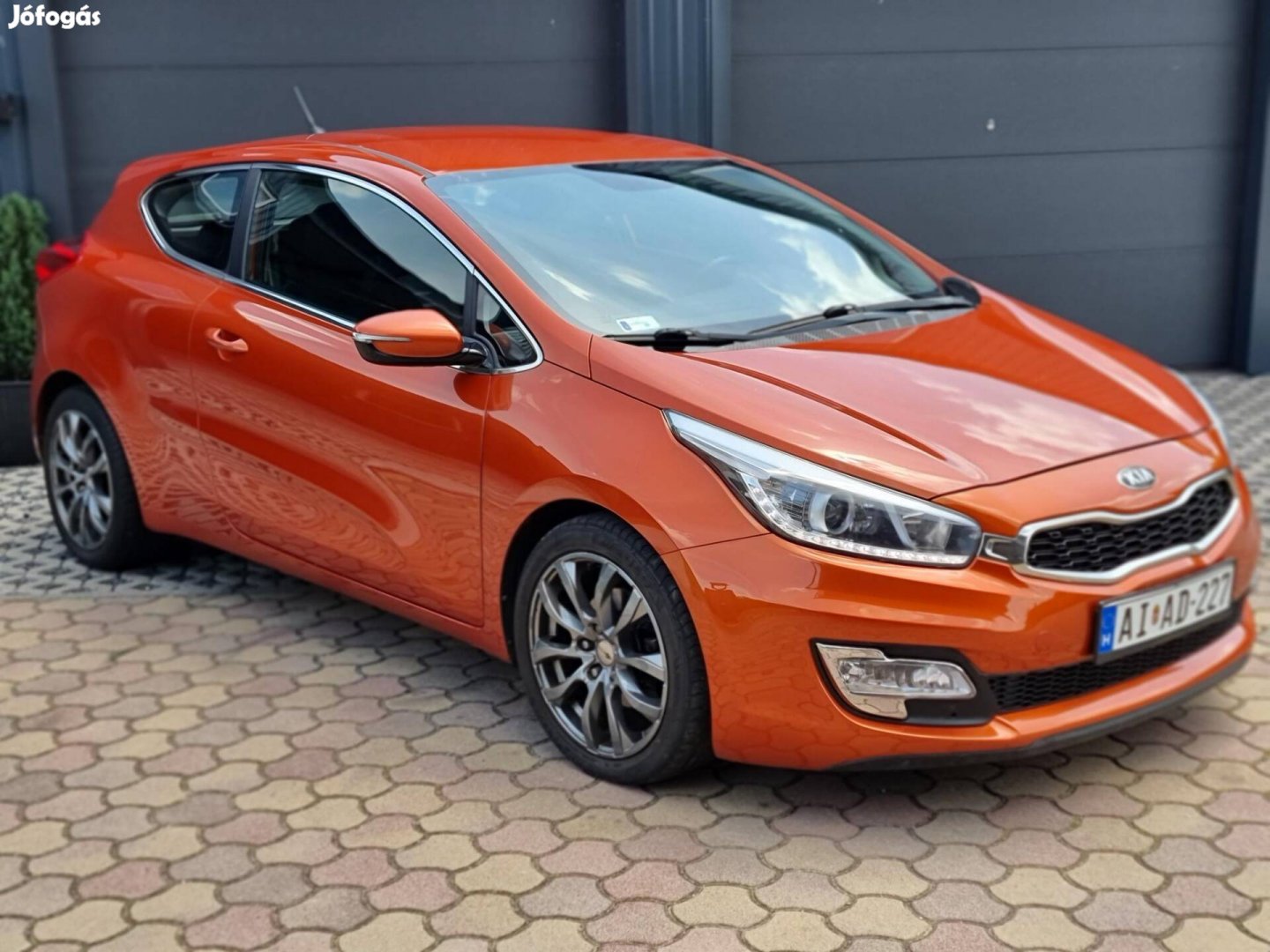 KIA Pro CEE'D 1.6 CRDI EX Két Gyári Kulcs. CSAL...