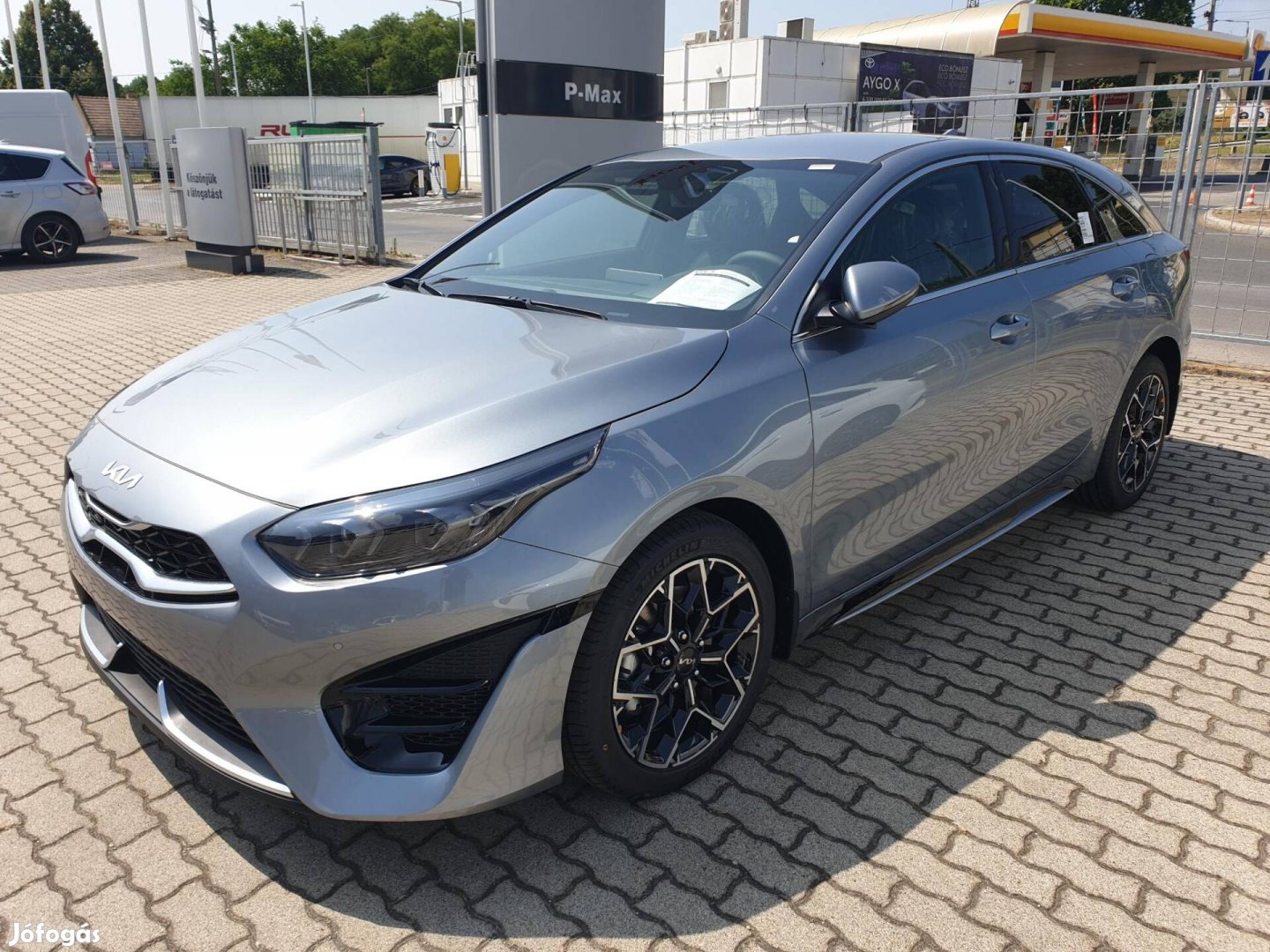 KIA Pro CEE'D Proceed 1.5 T-GDI Ultimate Editio...