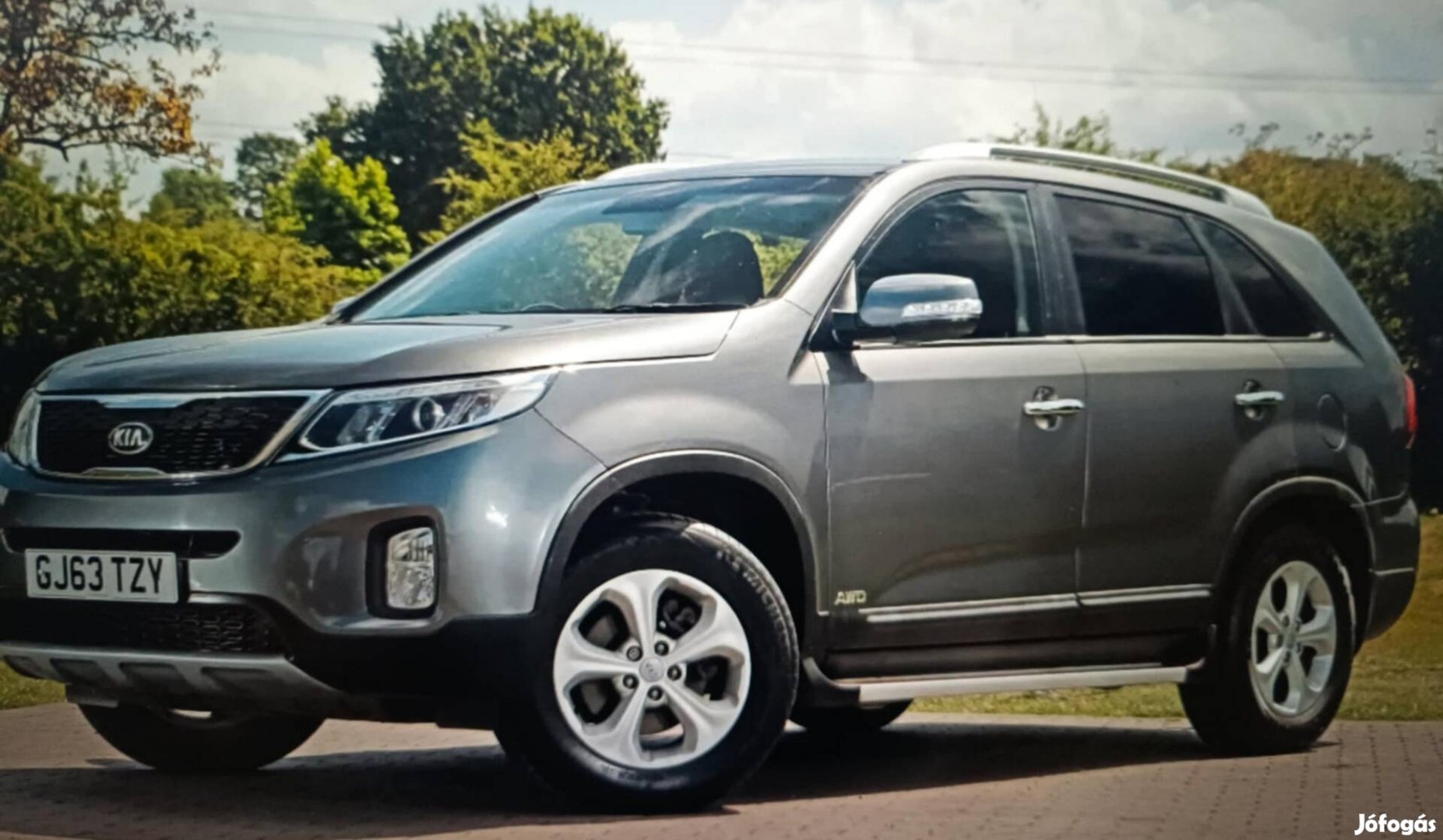 KIA Sorento XM facelift oldal fellépő 