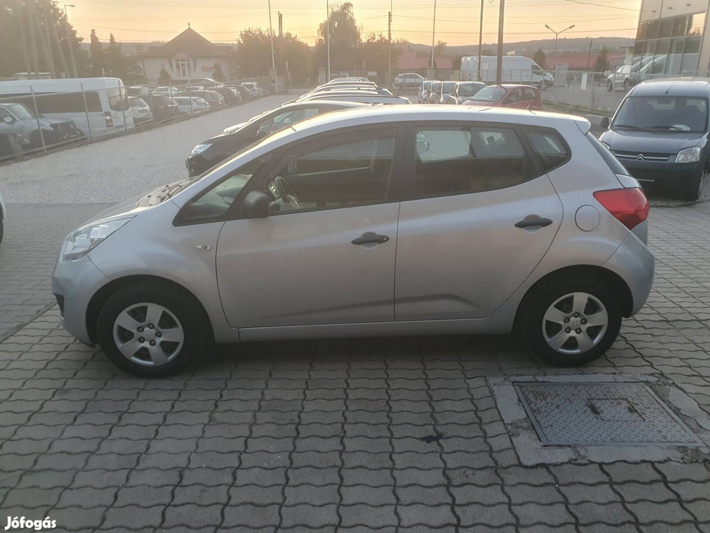 KIA Venga 1.4 EX 131000km klima 1tulaj