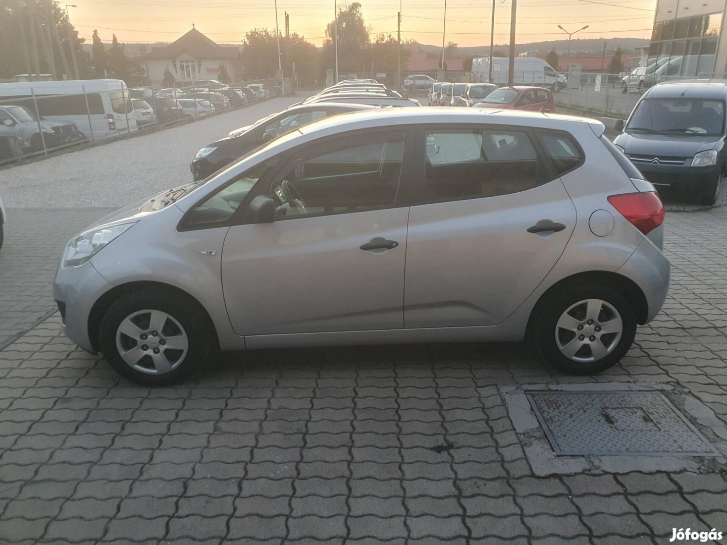 KIA Venga 1.4 EX 131000km klima 1tulaj