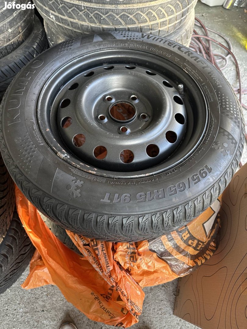 KIA Venga Téligumi Szett