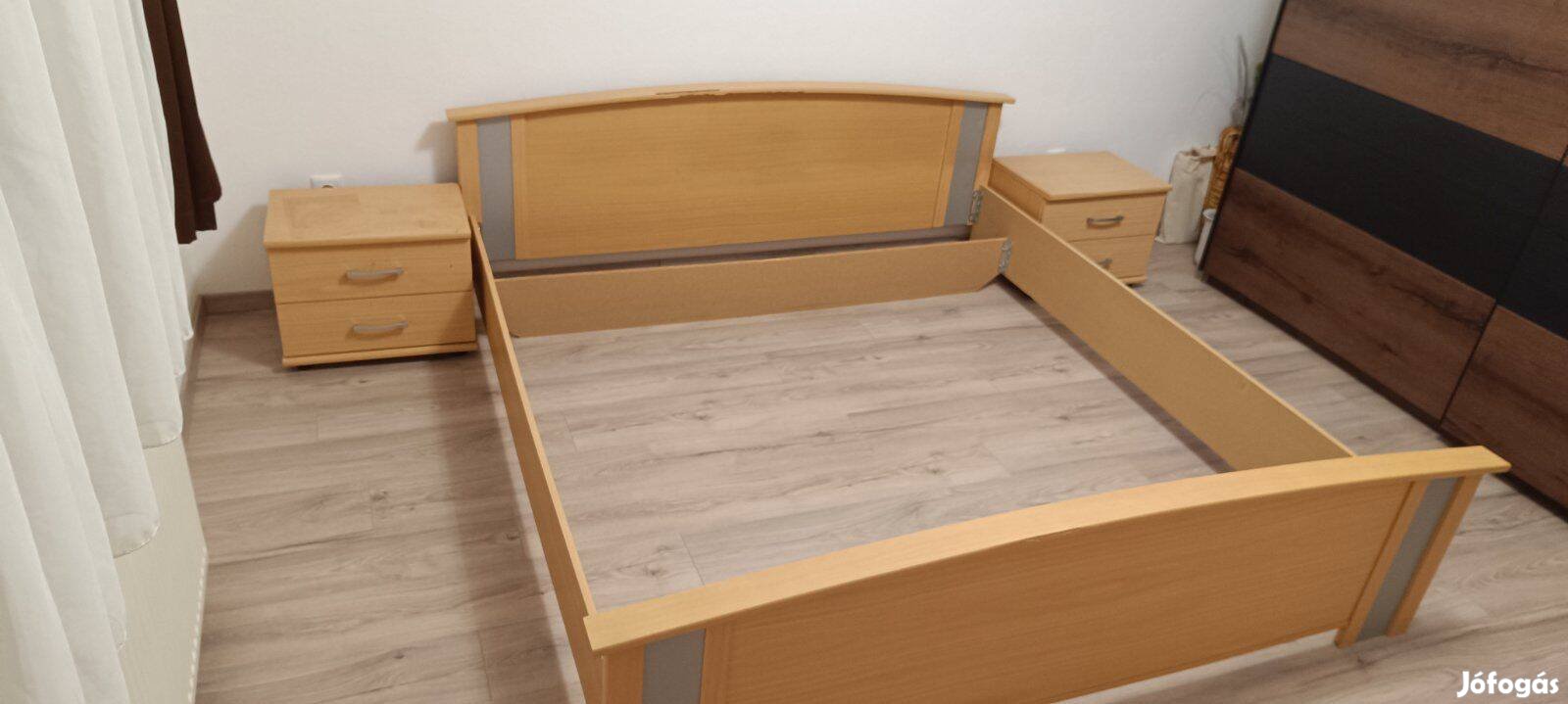 KIKA 180 x 200 ágykeret 2 éjjeli szekrény