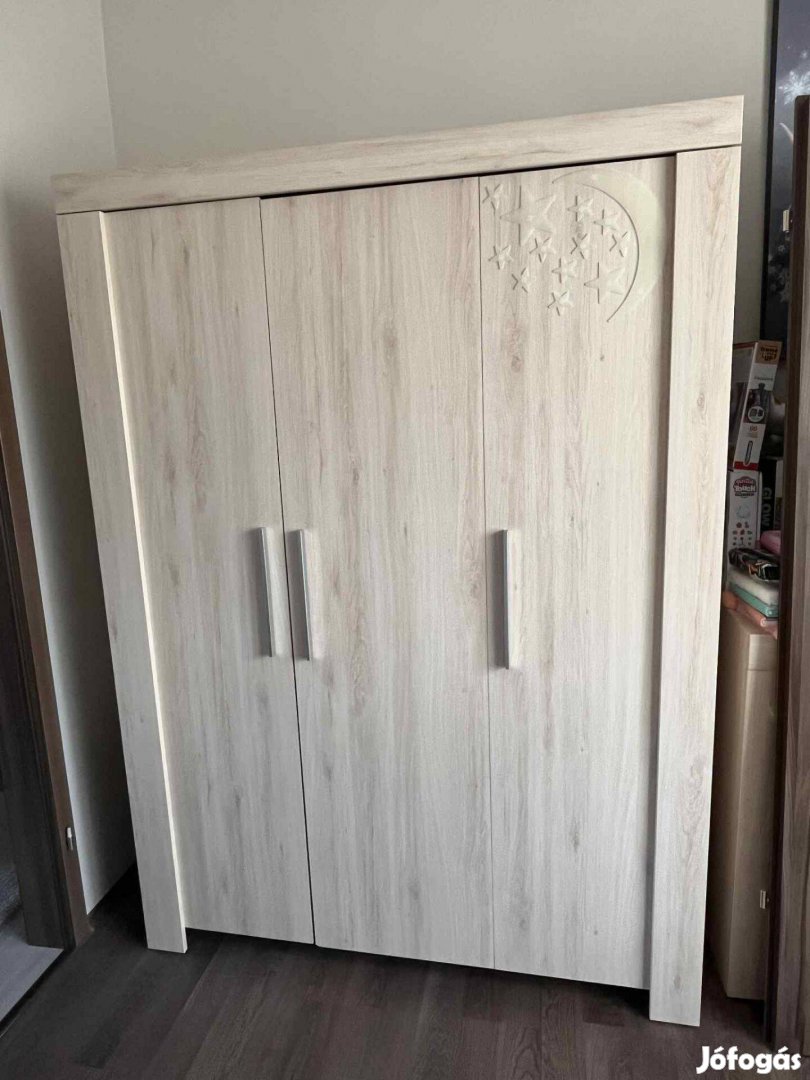 KIKA Milian bababútor szett 190 000 Ft