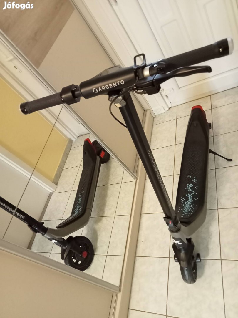 KPF Argento elektromos roller Pininfarina tervezés