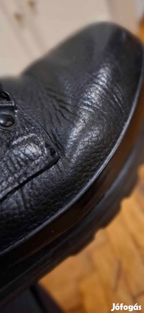 KS 90 svájci katonai bakancs 40,5 fekete