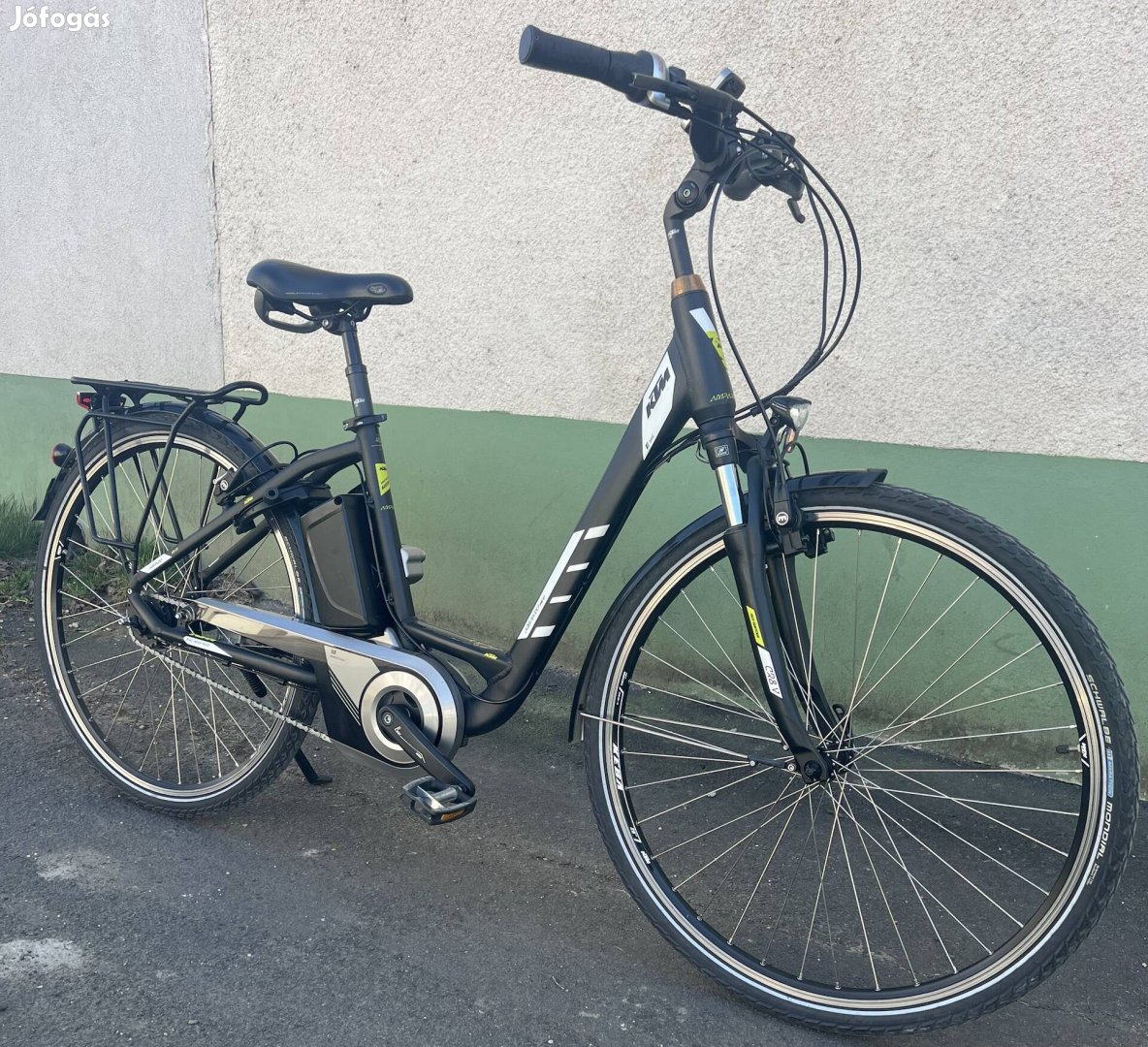 KTM 28 Mélyvázas E-bike kerékpár,1150 km teljesen újszerű