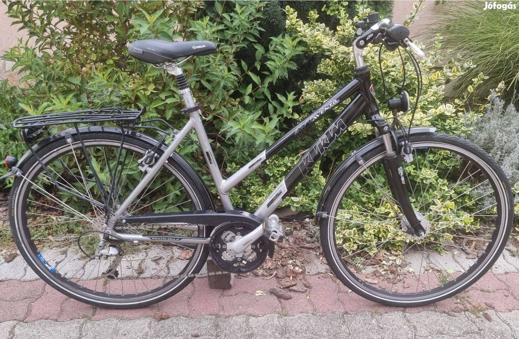 KTM Avento 28" trekking kerékpár