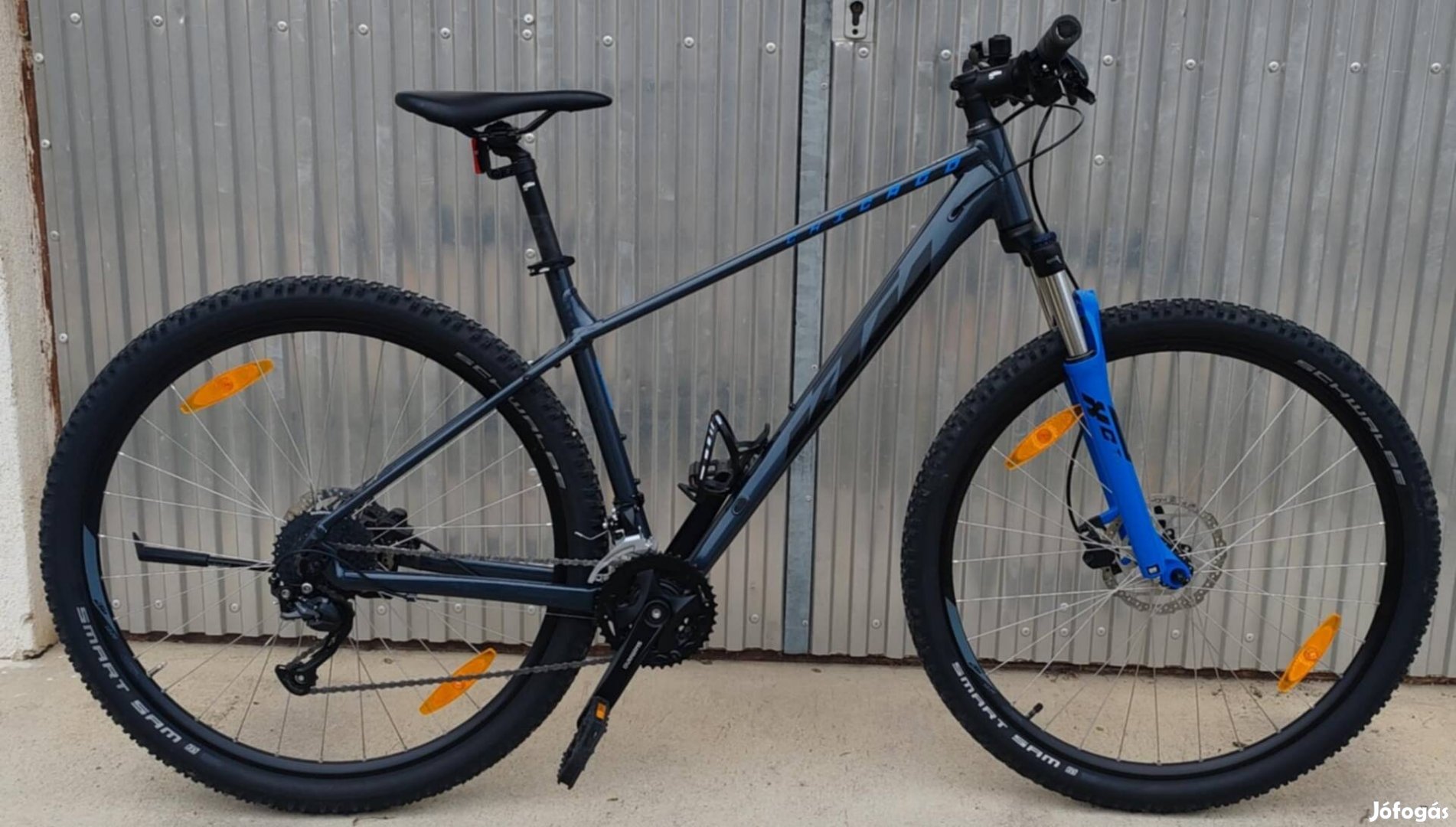 KTM Chicago Aluvázmtbshimano váltoschwalbee gumipostai utánvéttel is 9
