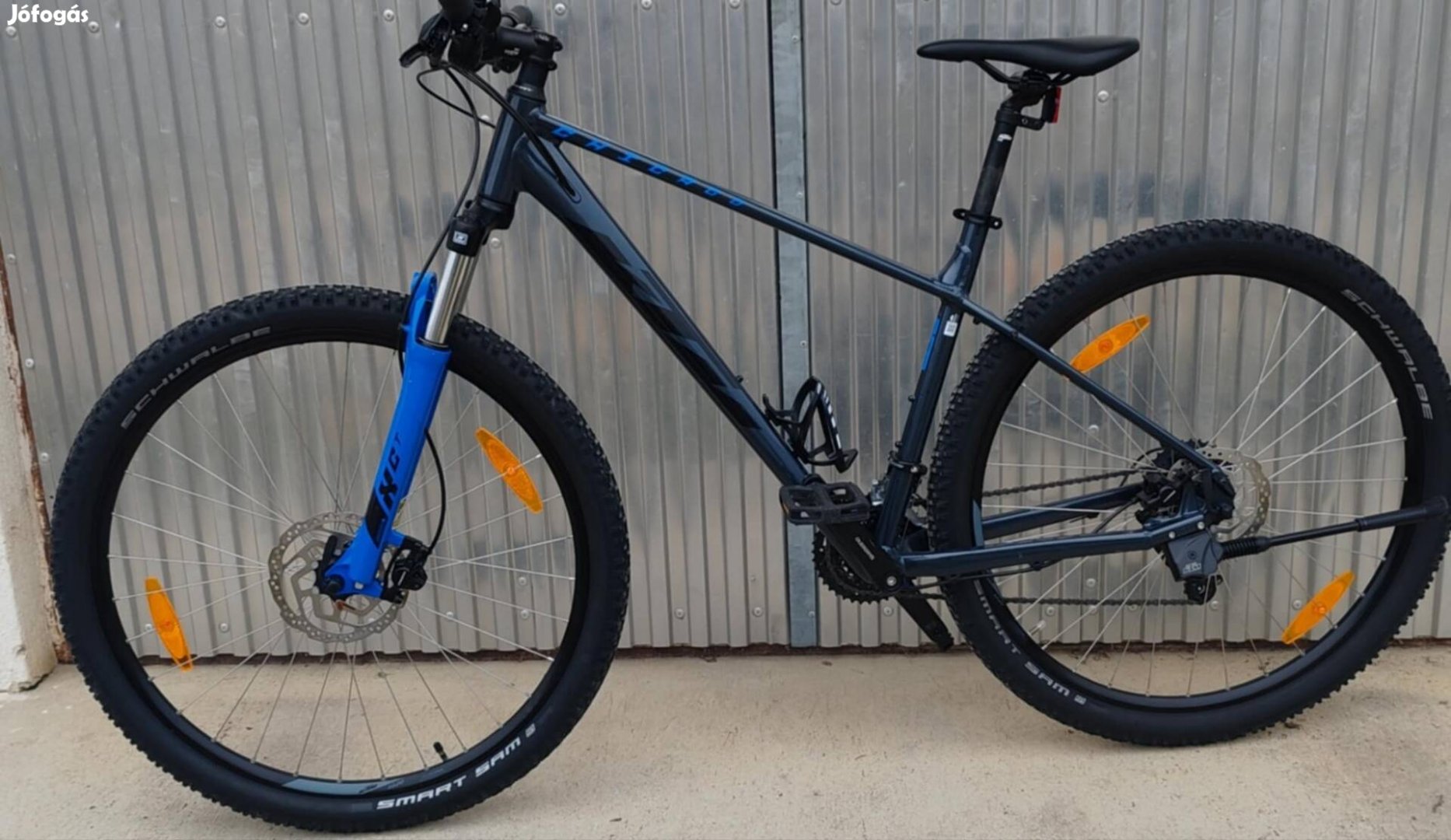 KTM Chicago Aluvázmtbshimano váltoschwalbee gumipostai utánvéttel is 9