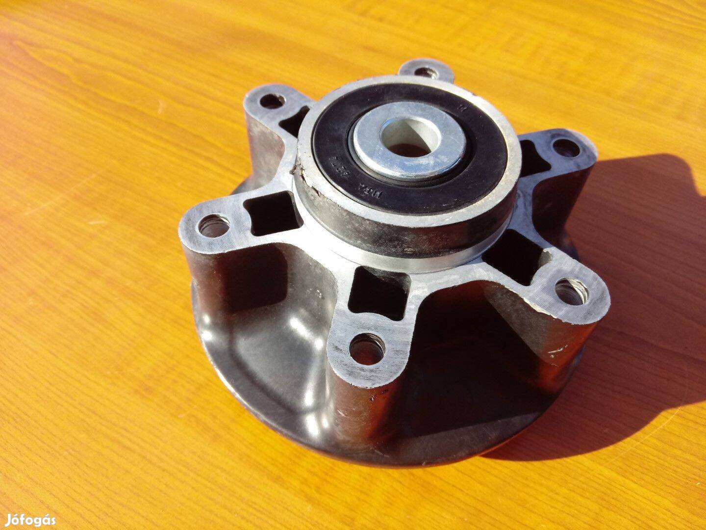 KTM Duke 125 Hátsó kerékagy 08136