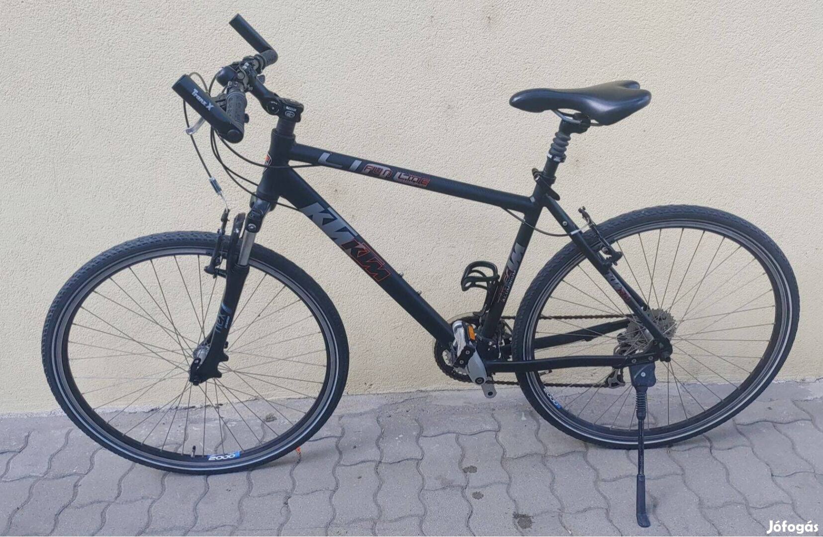 KTM Fun Line, 28 M vázméretű Cross-Trekking kerékpár