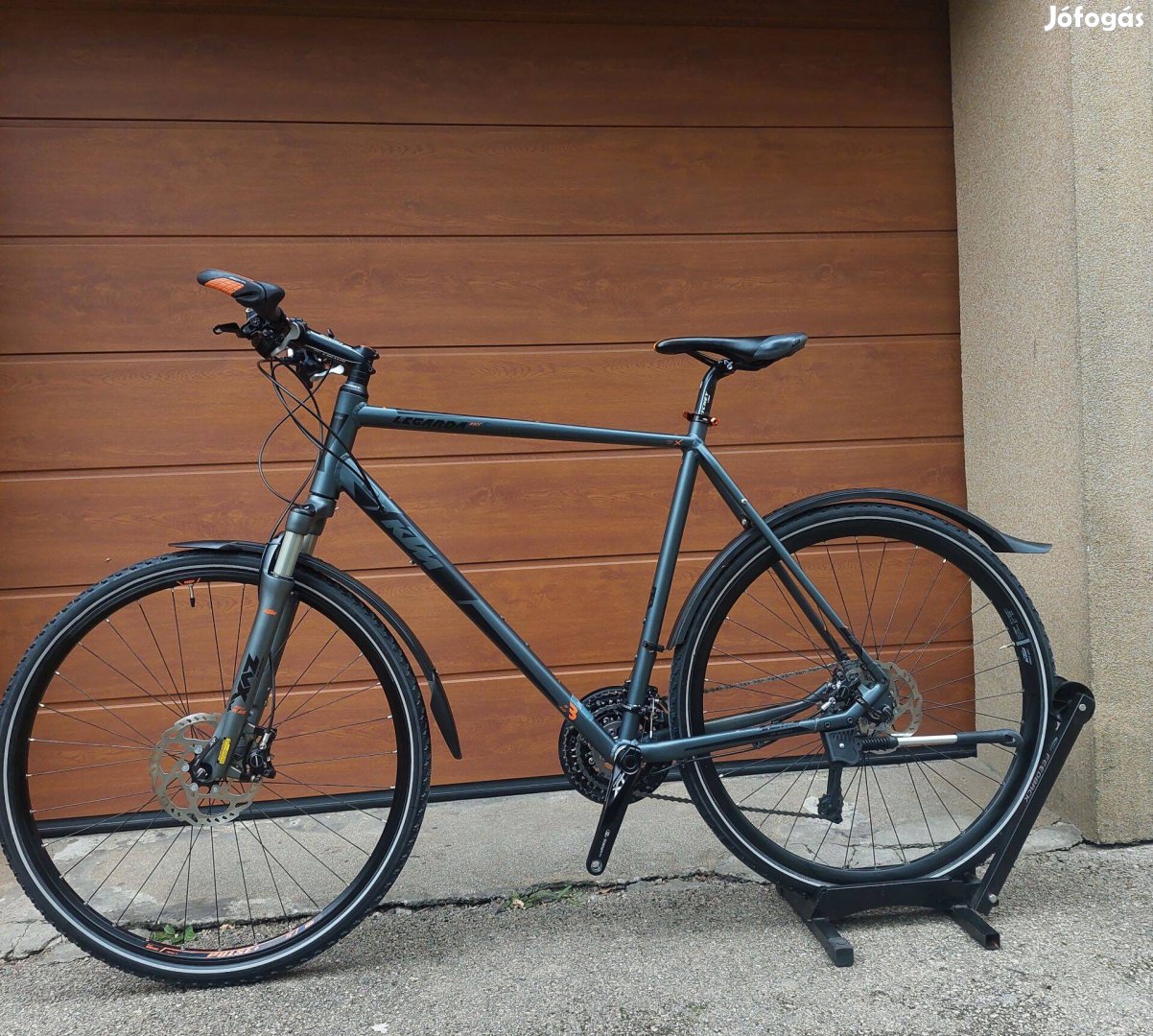 KTM Legardafull XT 28 trekking kerékpár magasaknak