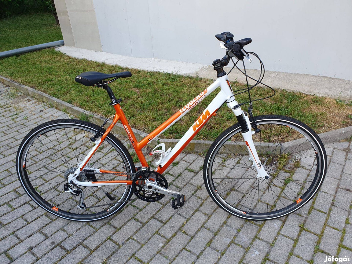 KTM Leggero Cross Full XT 28" női cross trekking kerékpár