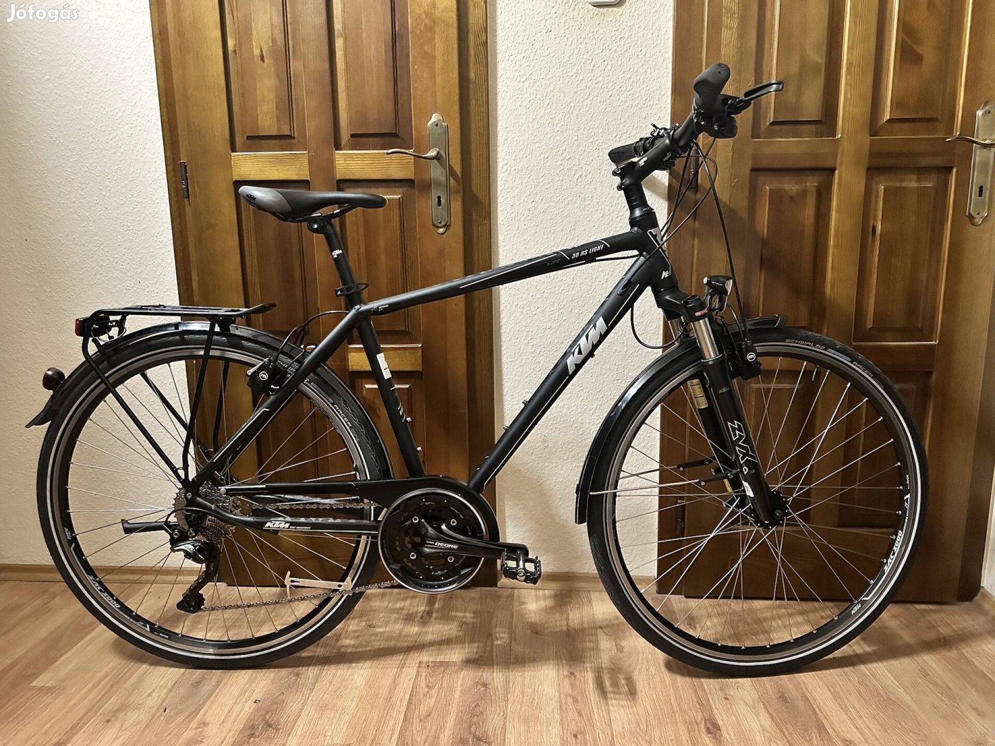 KTM Life 30HS Light 28" agydinamós trekking