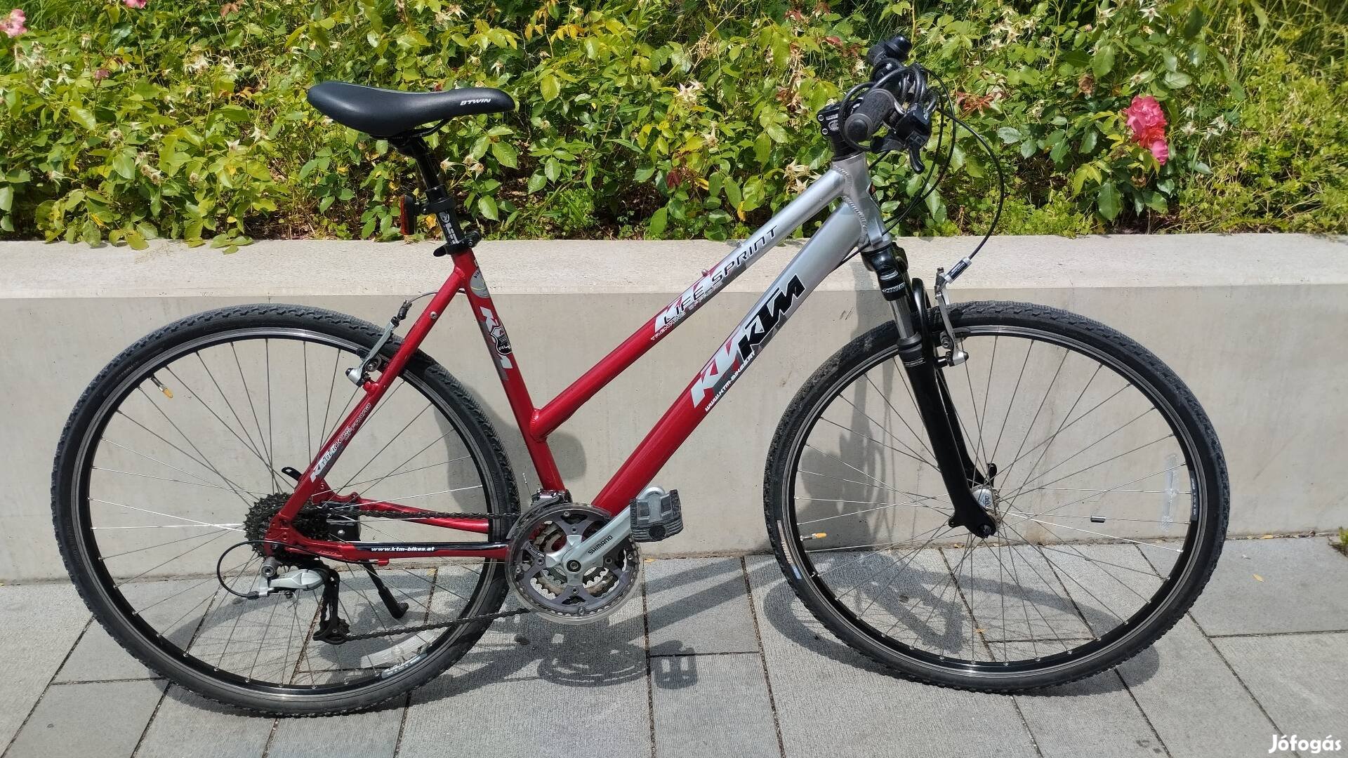 KTM Life Sprint 28" L ultrakönnyű alumínium női trekking kerékpár 