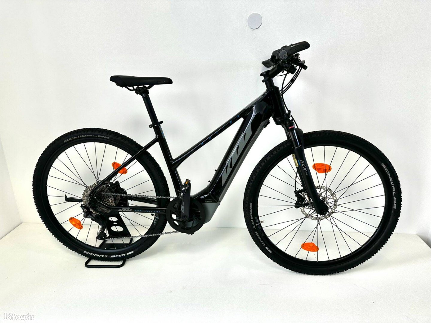 KTM Macina Cross620 28"-os Elektromos kerékpár, 625Wh, 46cm/S