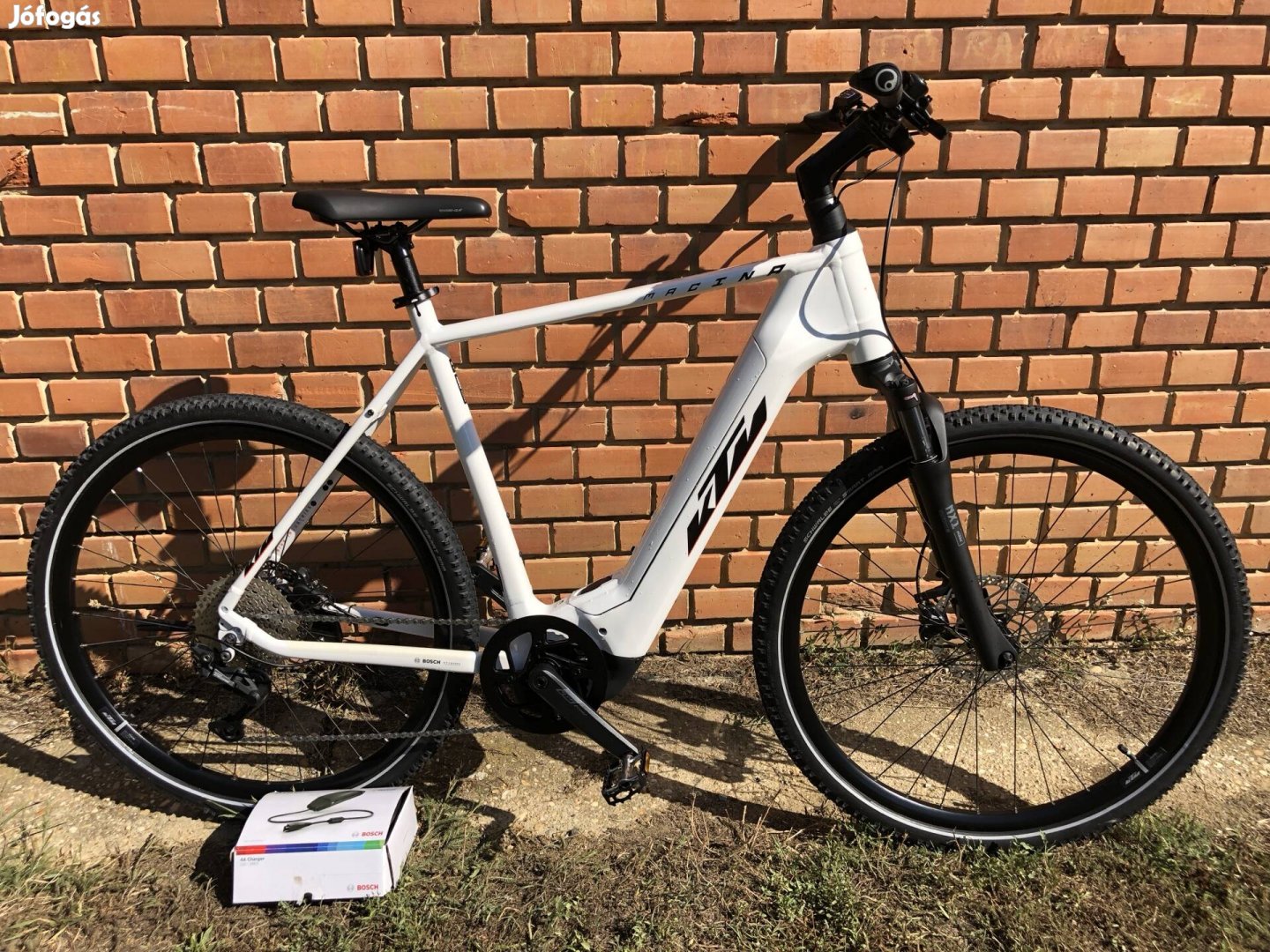 KTM Macina Cross 720, CX 750Wh, 60-as váz, 220km