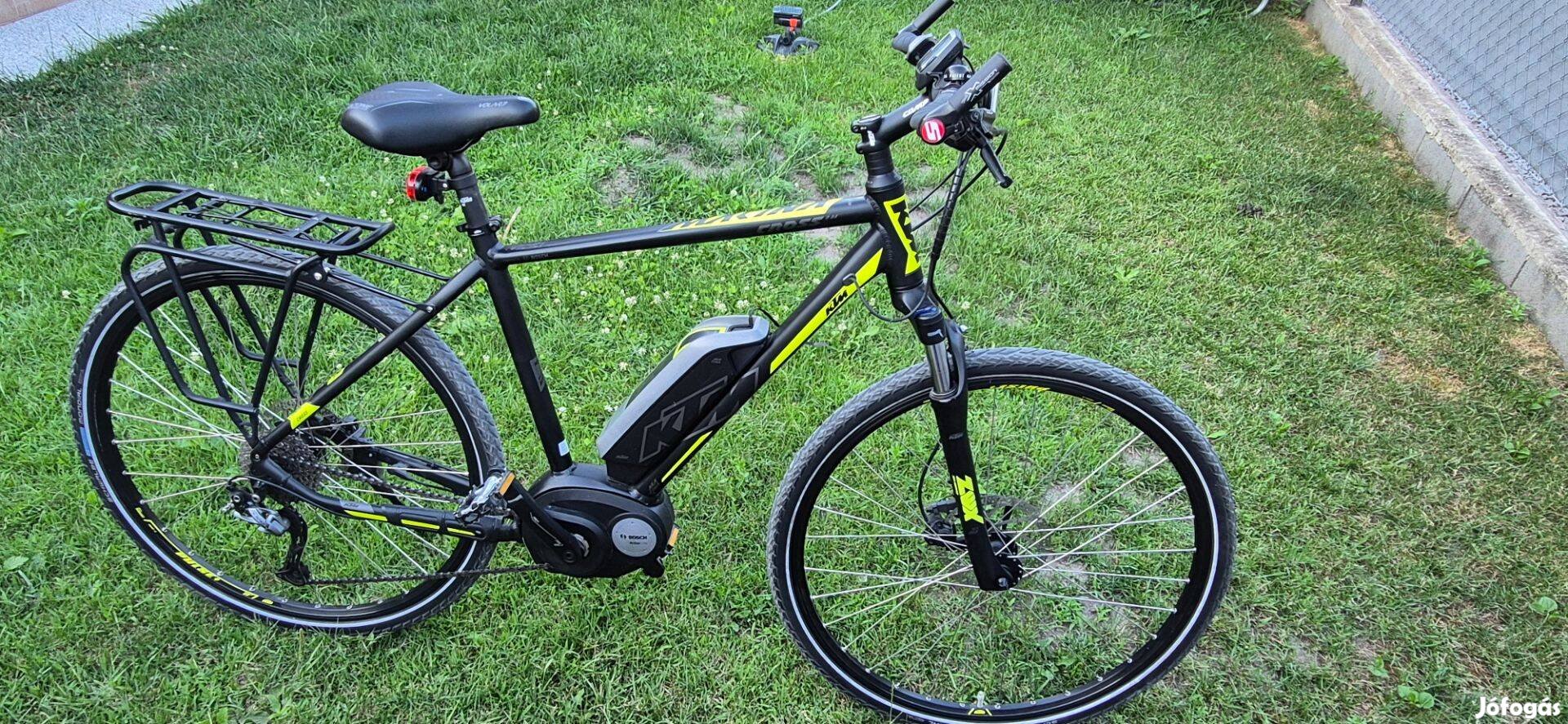 KTM Macina Cross e-bike