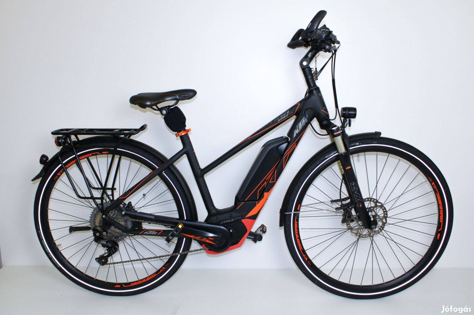 KTM Macina Style 11 CX5 28"-os elektromos kerékpár 500Wh 51cm/M