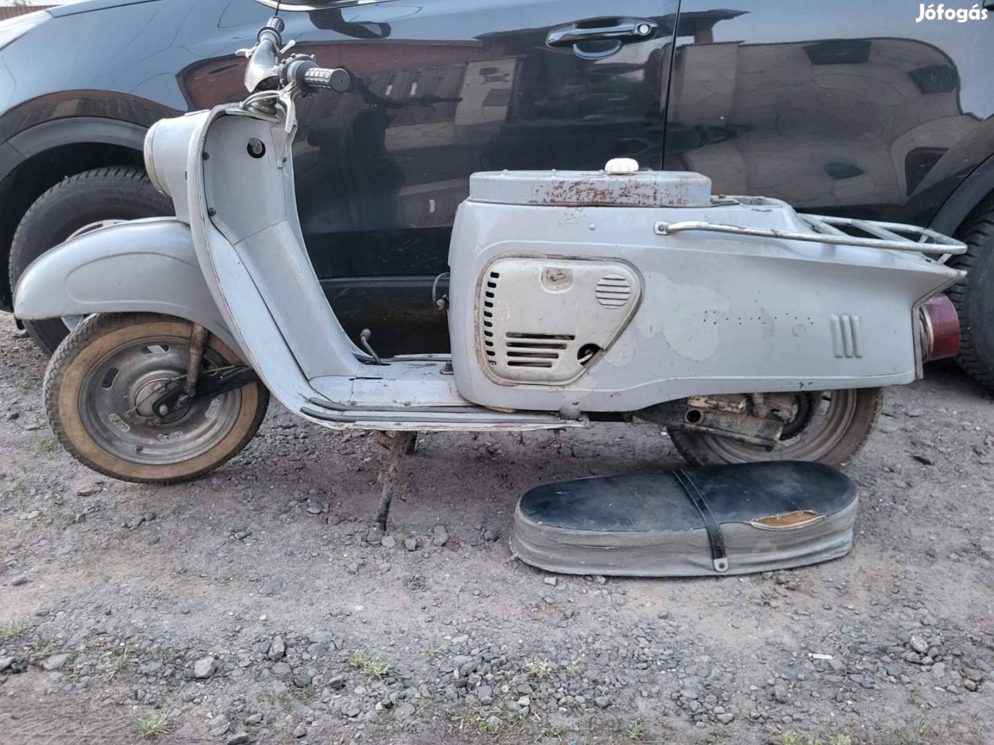KTM Ponny alkatrésznek egyben eladó