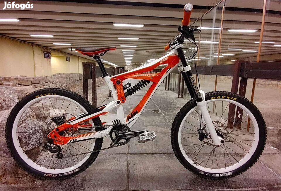 KTM Ratchet Downhill kerékpár