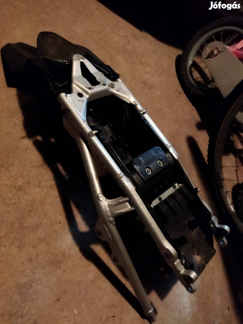 KTM Superduke 990 segédváz