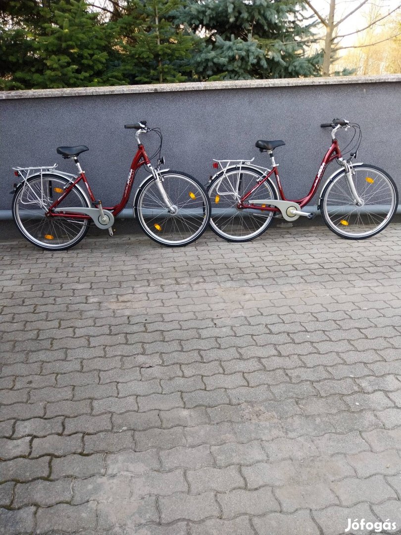 KTM gyári állapotú mélyvázas agyváltós 28-as női kerékpár