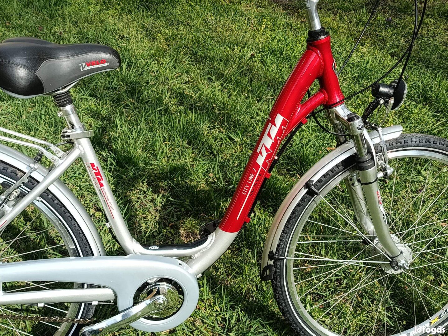 KTM női mélyvázas kerékpár 43 cm 155-162cm