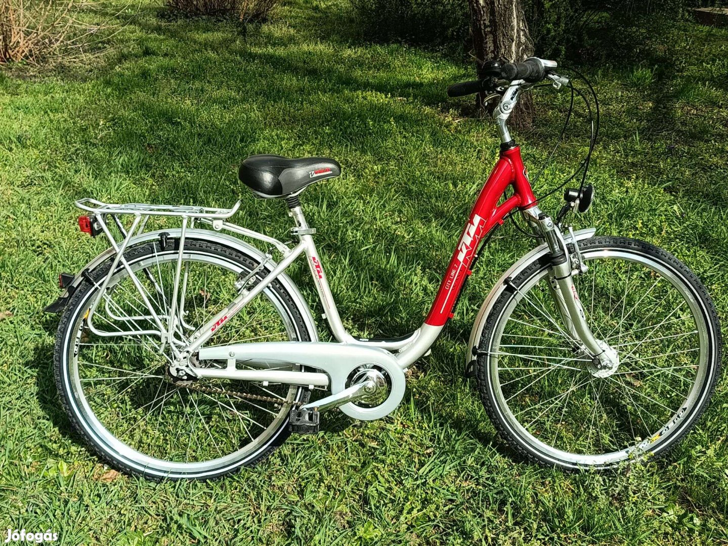 KTM női mélyvázas kerékpár újszerű 7 sebességes agyváltó