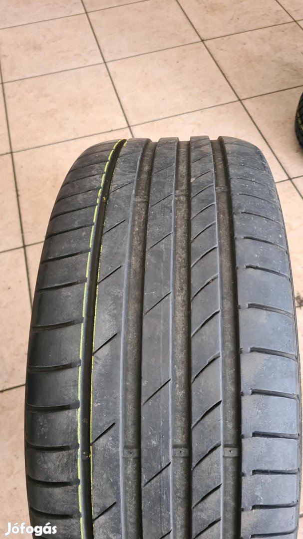 KUMHO ECSTA PS71 245/40ZR18 97Y 4MM (HASZNÁLT) Y  97  |  nyárigumi |