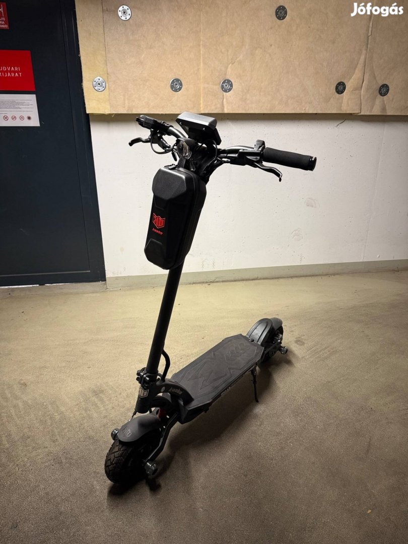 Kaabo Mantis 10 Dual elektromos roller 2 év garis