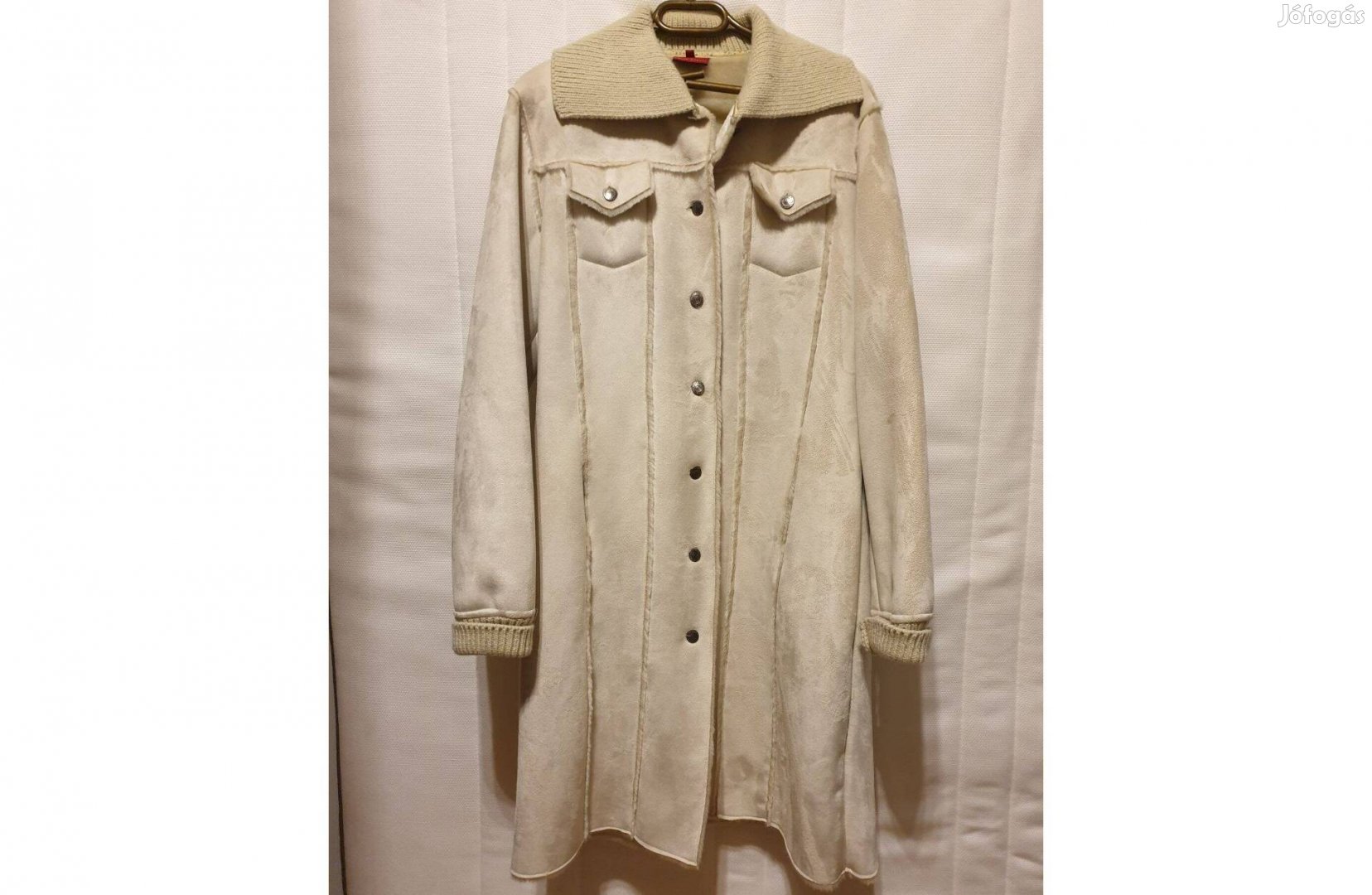 Kabát téli női műirha L-es méretben