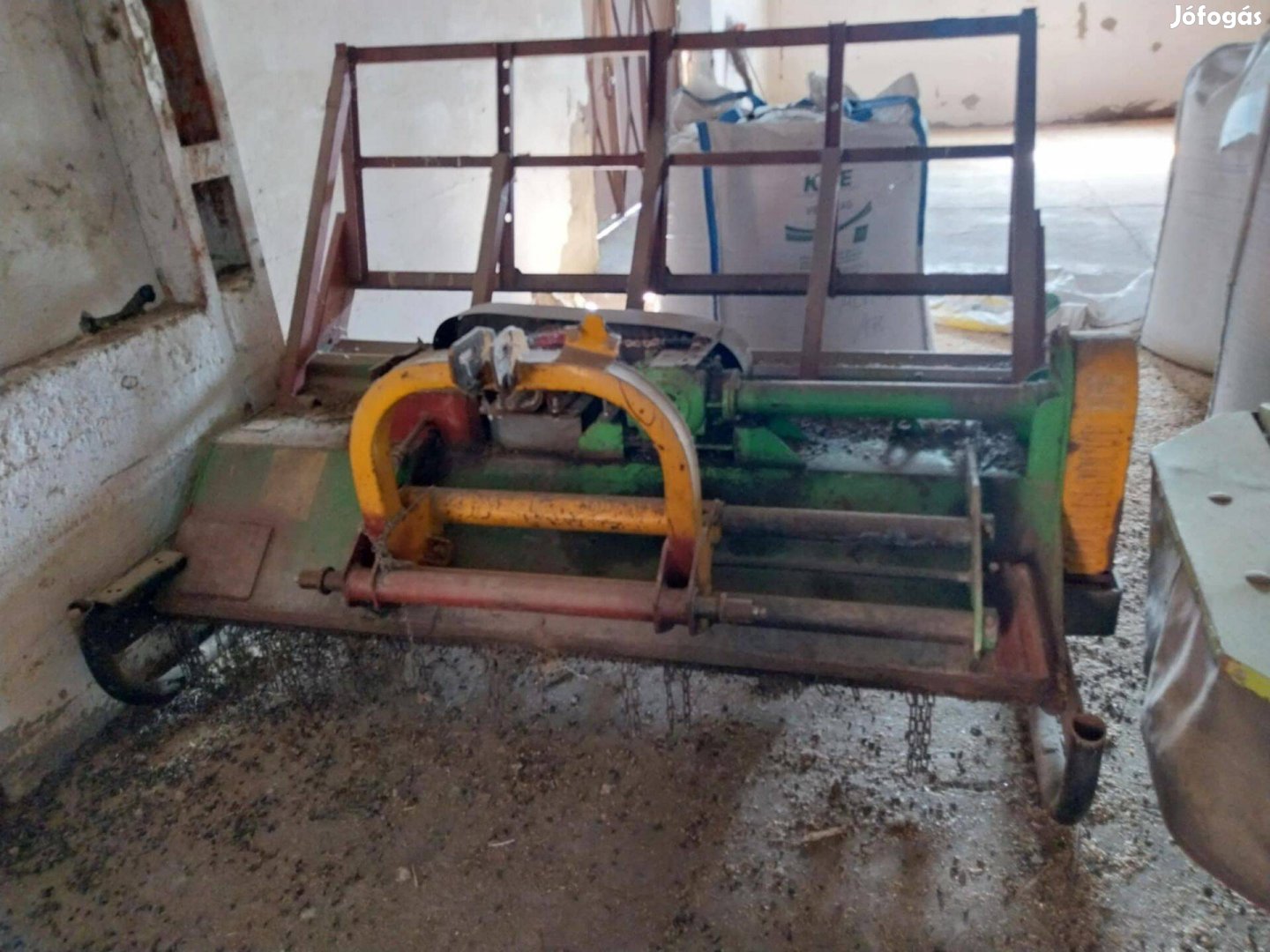 Kalapácsos erdészeti zúzó