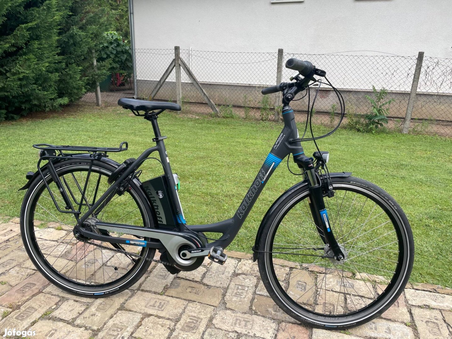 Kalkhoff Agattu agyváltós-agydinamós városi-trekking ebike (L) 70Nm-40