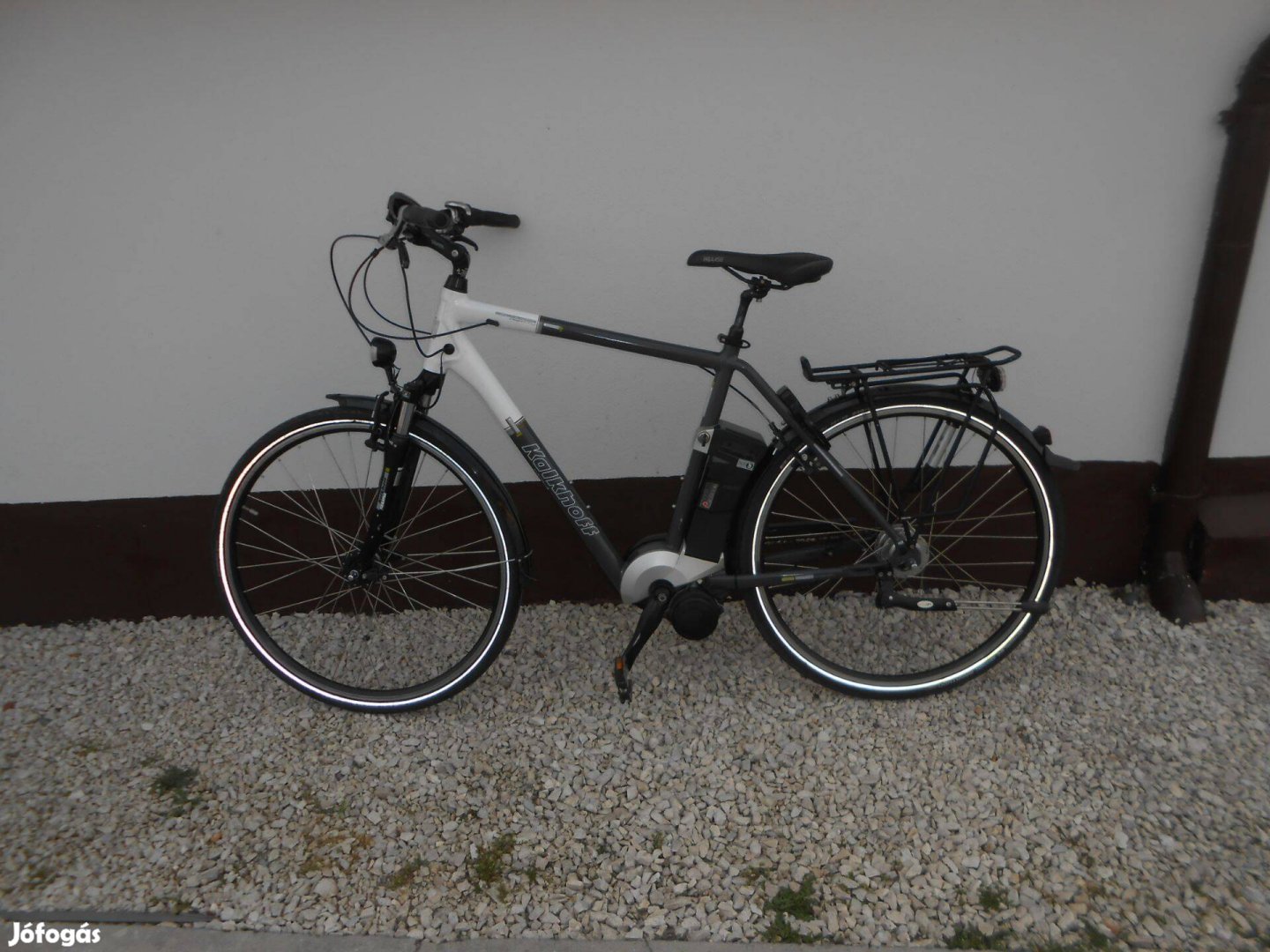 Kalkoff 28 trekking elektromos kerékpár, agydinamós