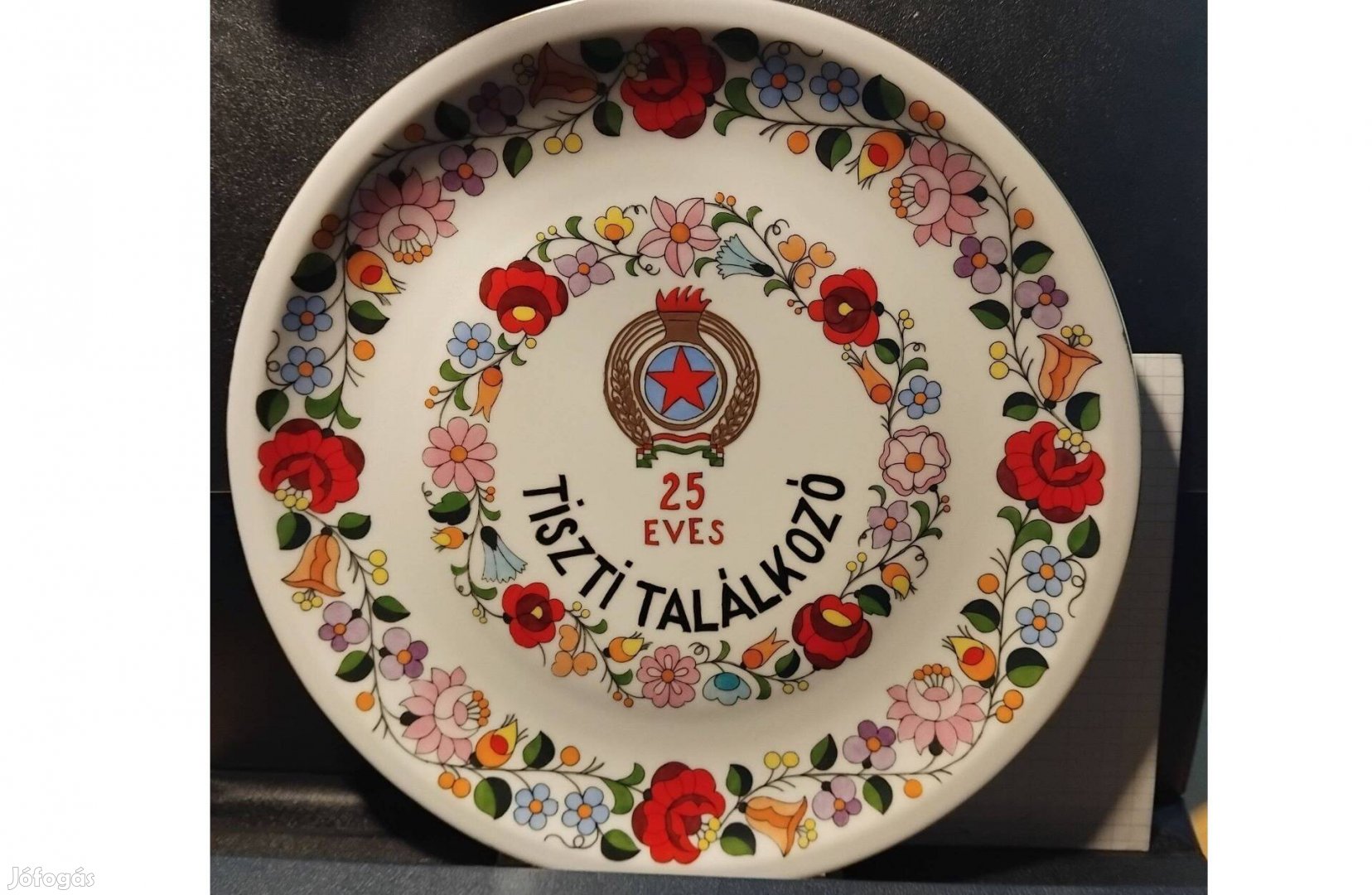 Kalocsai mintás dísztányér, arany szegéllyel