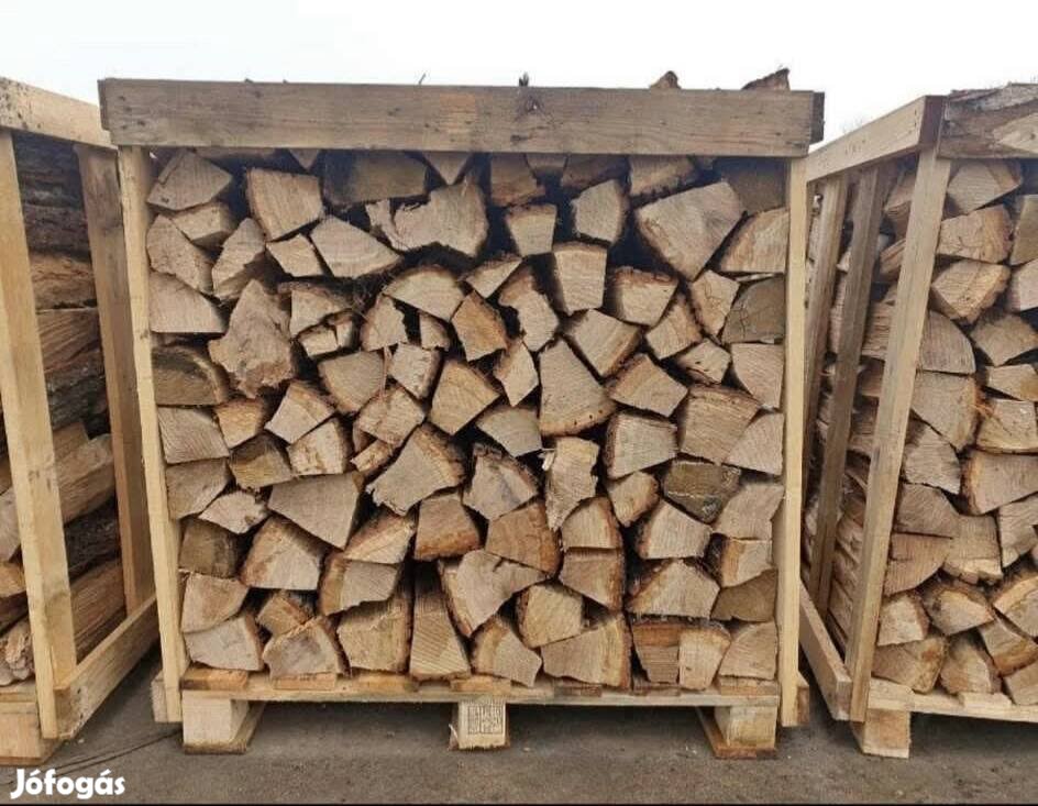 Kalodás száraz tűzifa