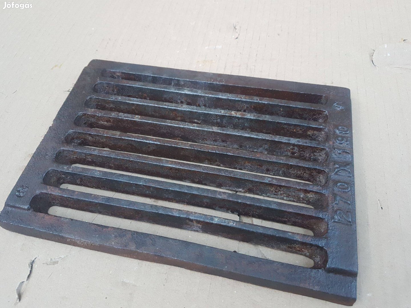 Kályha rács tűzrács rostély 27 x 19 cm erősített