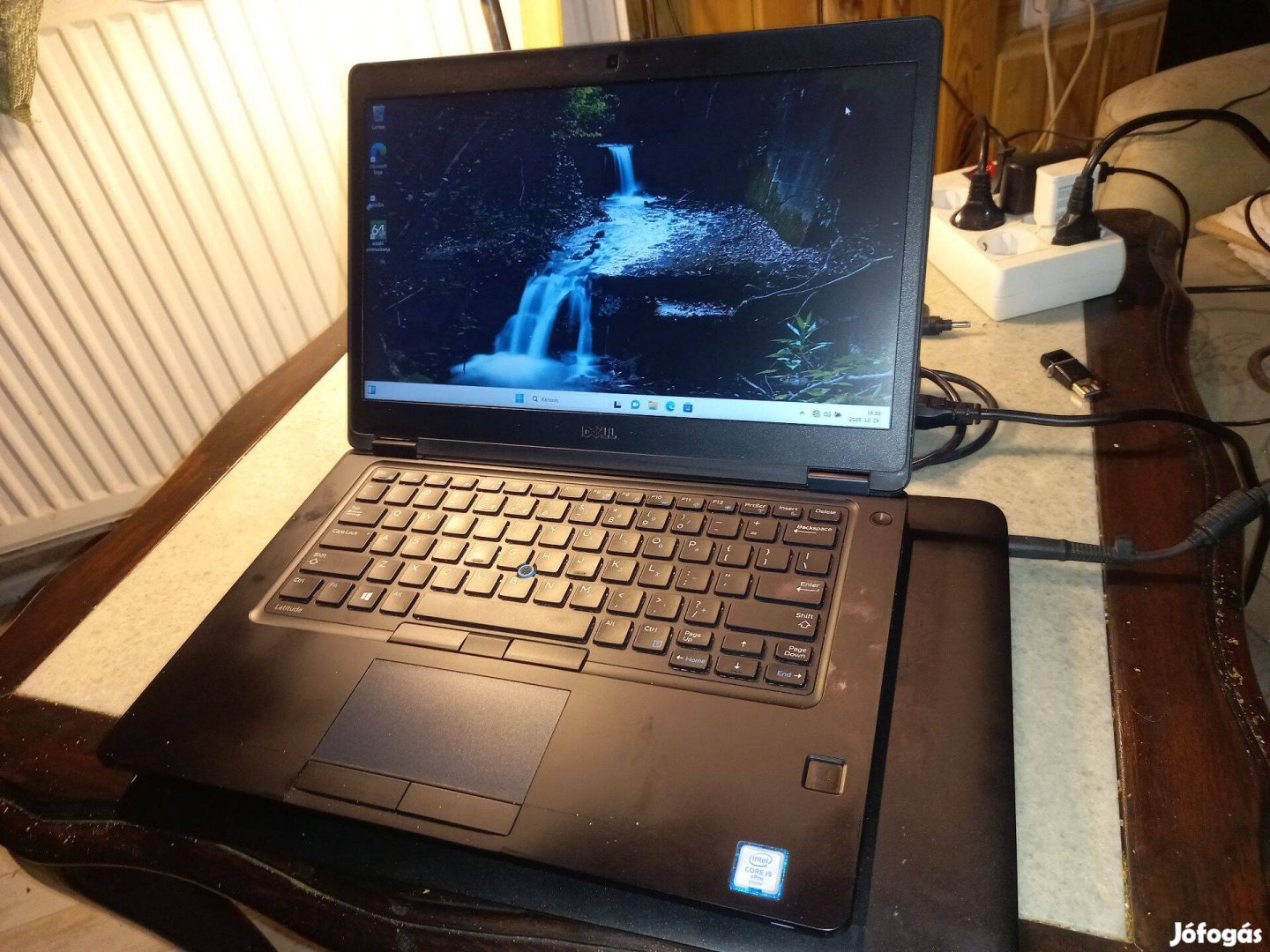 Kamerás Dell Core i5 6.th ultrabookok 256 SSD, WIN 11, 8