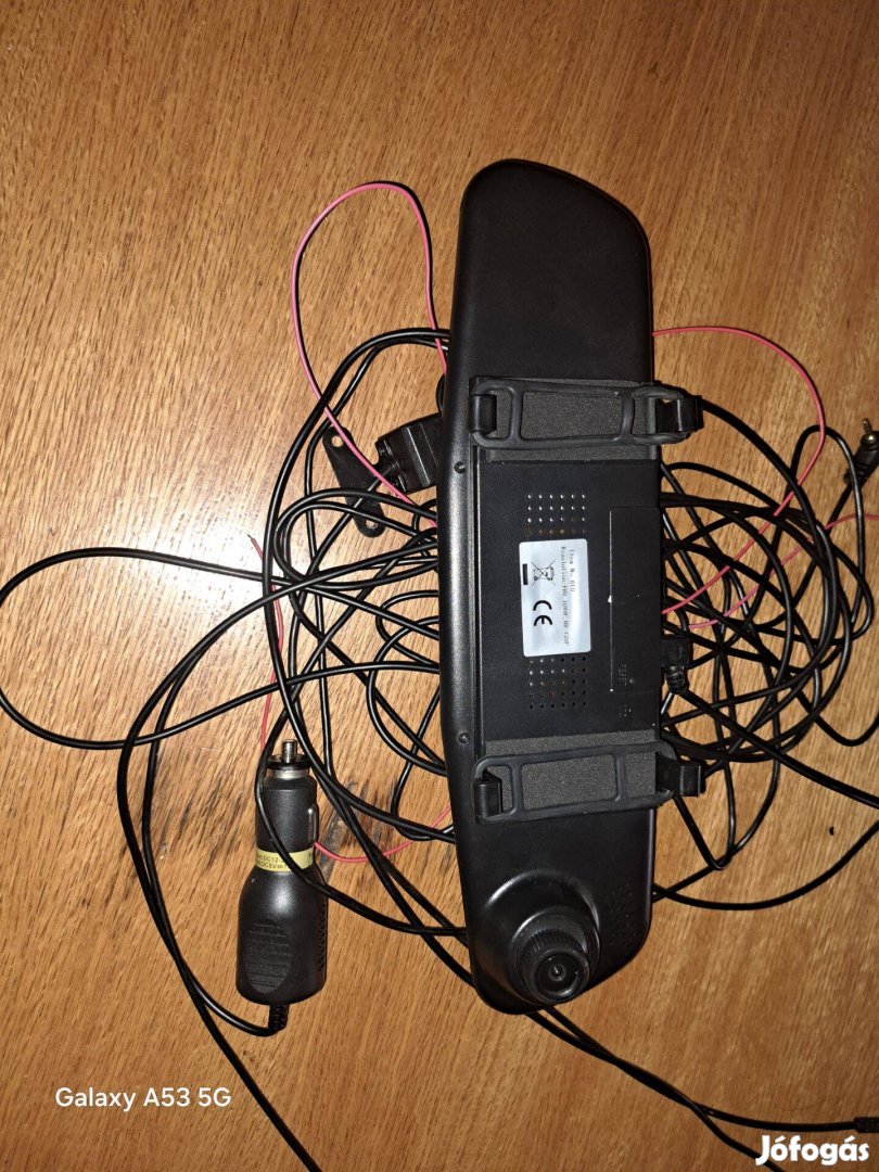 Kamerás visszapillantó tükör