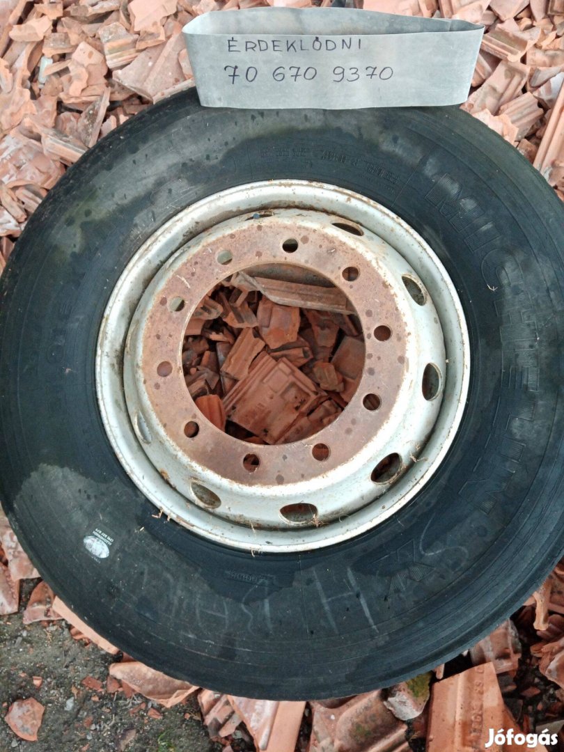 Kamionfelni-ajándék gumival