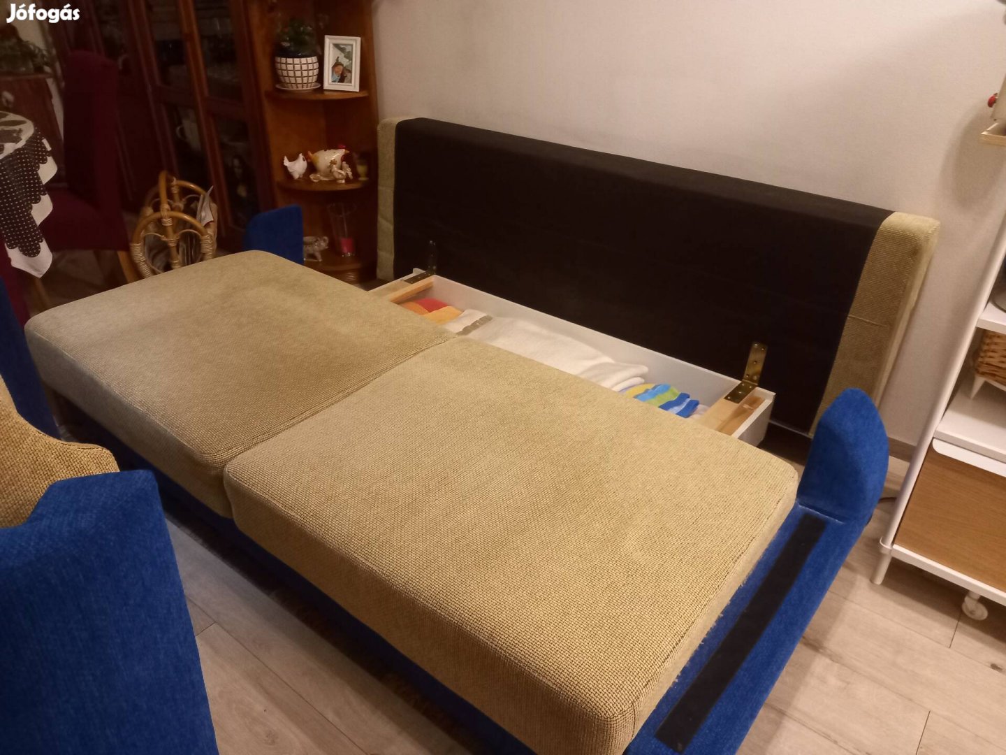 Kanape ágy amely gyorsan és könnyen kinyithato!